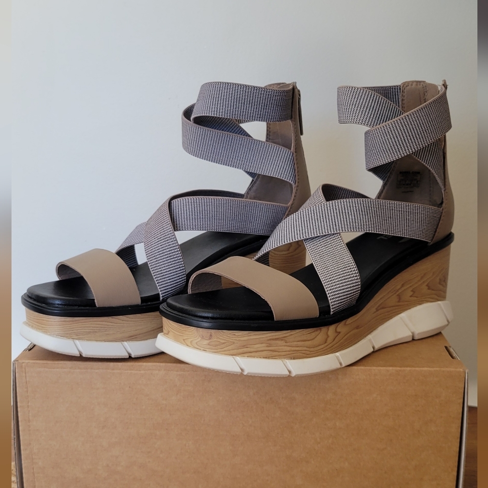Sorel Womens Wedge & Heeled Stylish Strappy Platform Sandal.